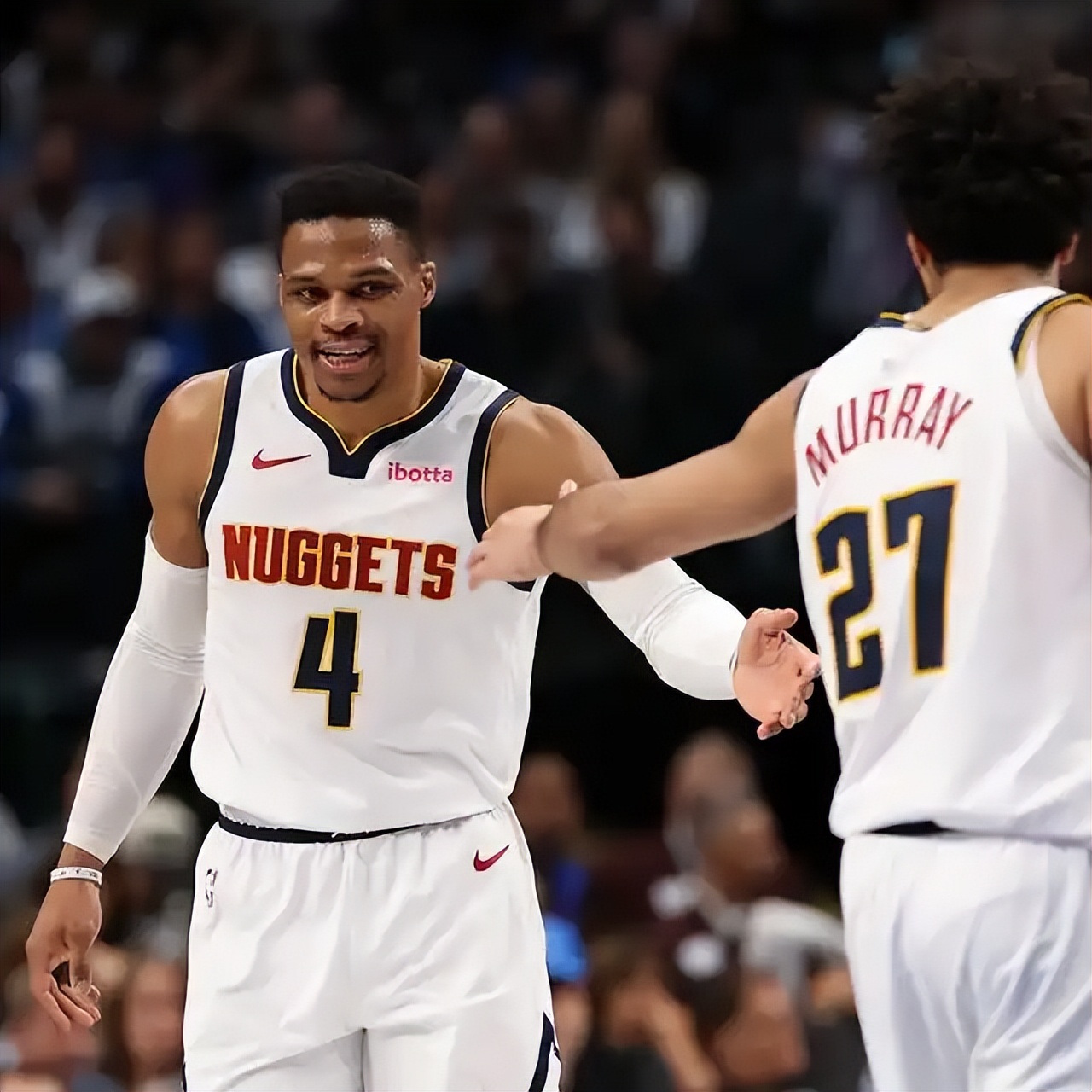 开云APP-关于雄鹿横扫雷霆，德罗赞统治全场的信息